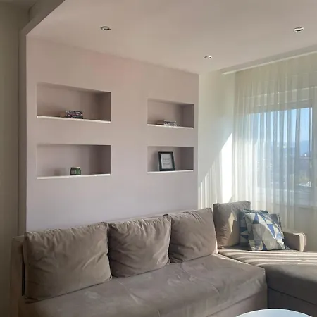 Apartman Savanovic Sa Garazom Banja Luka